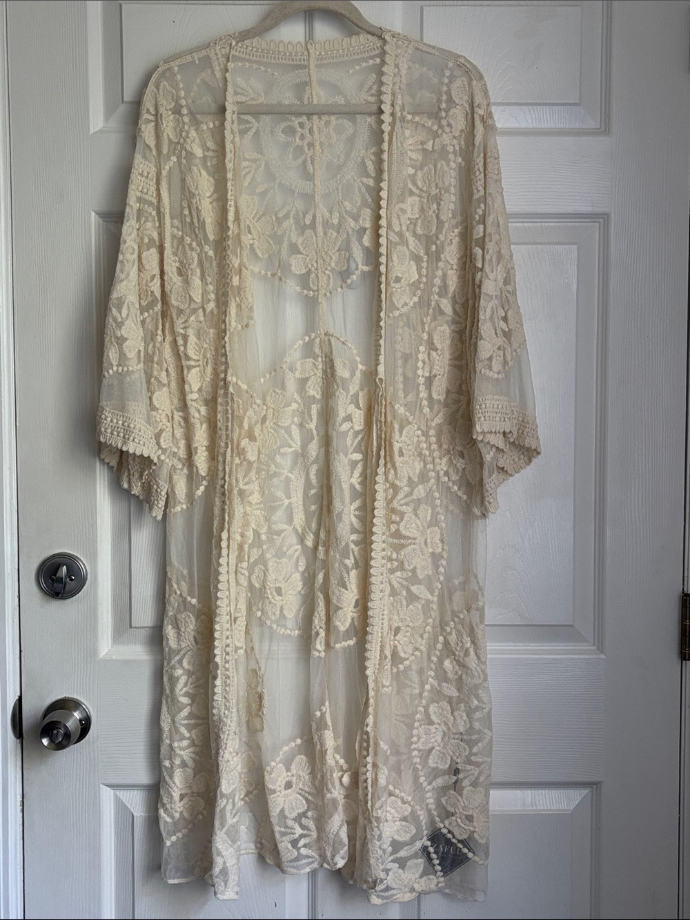 NEW Zaful Cream Cotton Floral Embroidered Sheer Kimono Cover Up one size Beachy